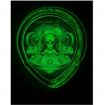 Popielniczka ŚWIECĄCA w ciemności UFO obcy szklana